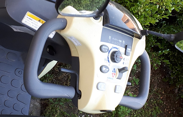 神戸市の駐輪場の一部にシニアカー利用が可能に。 guide01